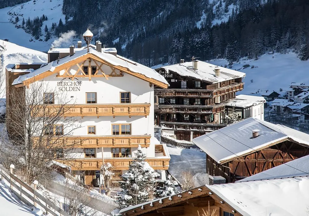 Berghof Soelden - Anno 1588 Apartment