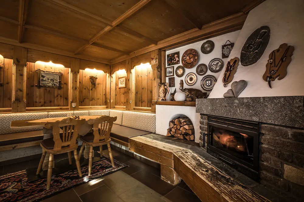 Berghof Soelden - Anno 1588 Apartment 0*, Solden Austria